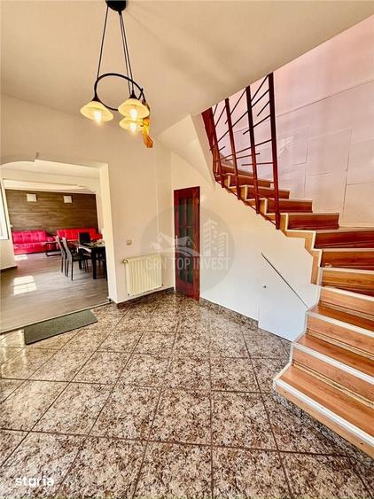 Casă cu 5 camere cu Teren 300 Mp în Calea Dumbrăvii