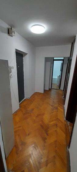 Apartament cu 2 camere decomandat în Calea Călărașilor
