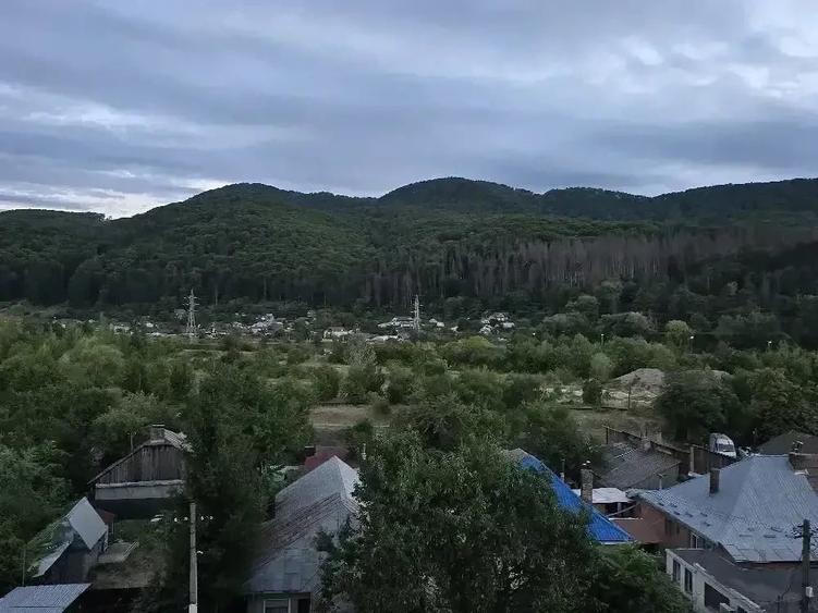 Apartament cu 3 camere decomandat în Sud