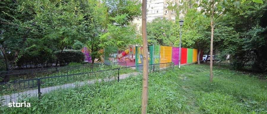 Berceni,2 min.metrou-Aparatorii patriei,an 1986,parcare ADP,boxa! - 19