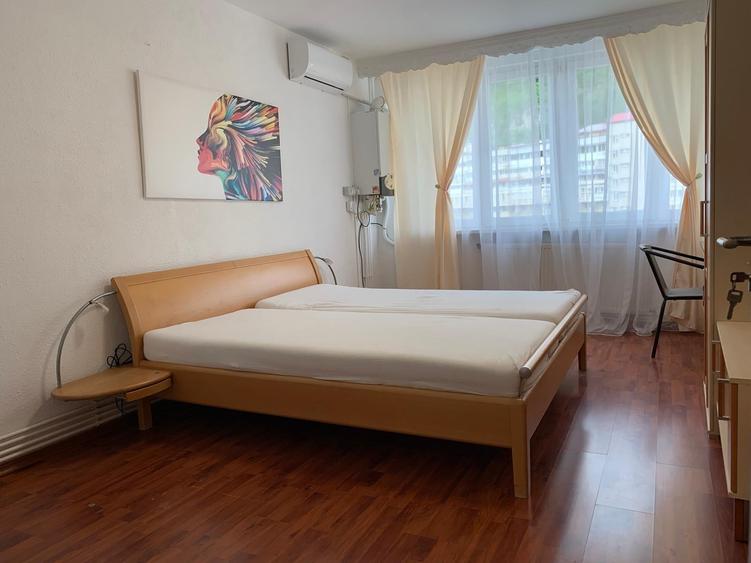 Garsonieră decomandată în Central