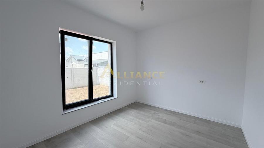 Casă individuală cu 4 camere cu Teren 340 Mp în Berceni