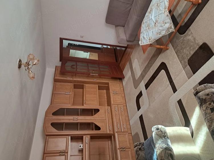 Apartament cu 2 camere semidecomandat în Aradului