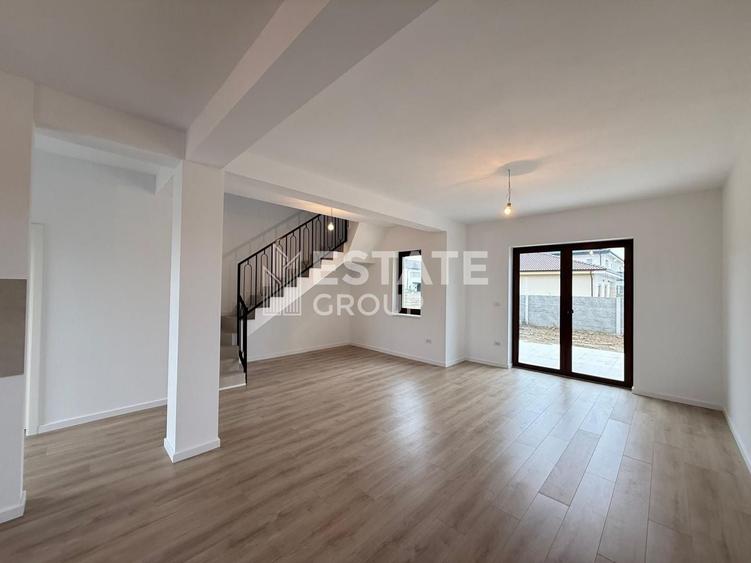 Duplex cu 3 camere cu Canalizare în Moșnița Nouă