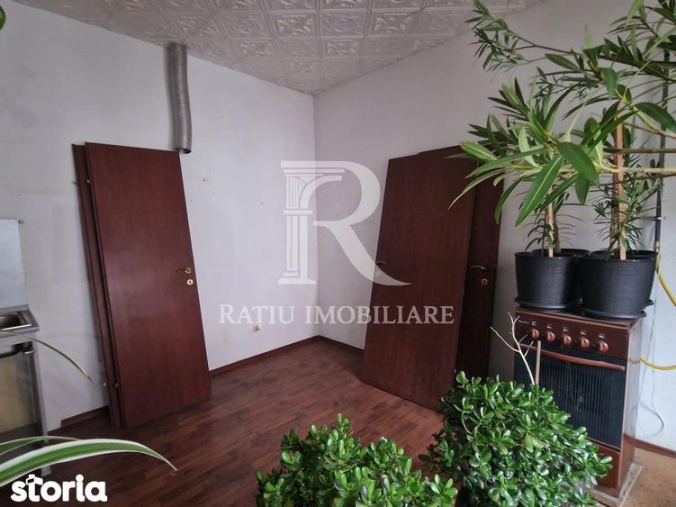 Casă cu 3 camere decomandat cu Teren 11 Mp în Central