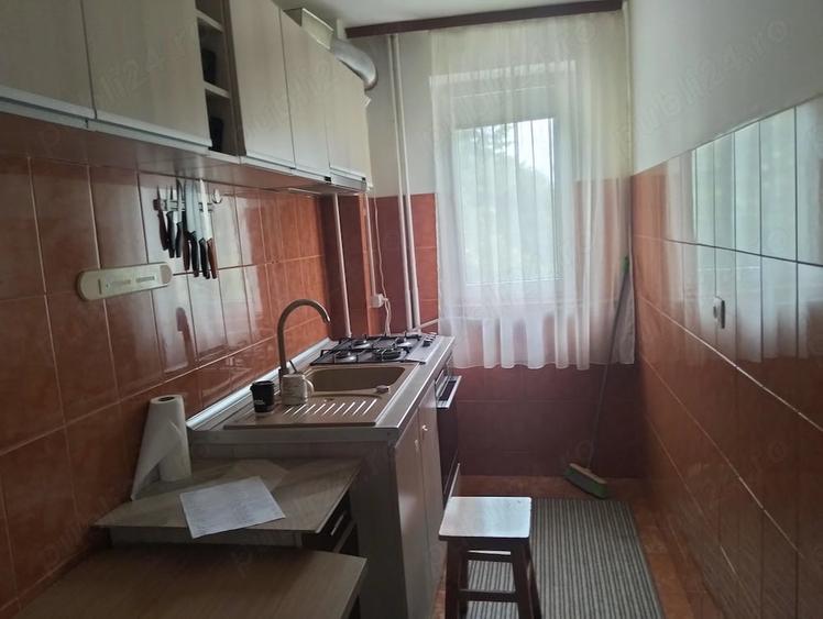 Apartament cu 3 camere decomandat în Trivale