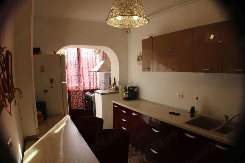 Apartament cu 3 camere decomandat în Valea Cetății
