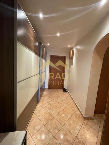 Apartament cu 2 camere, mobilat în Ștefan cel Mare