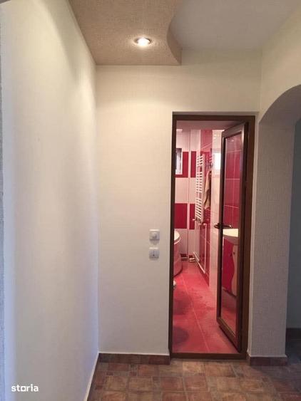 Apartament cu 4 camere în Micro 18