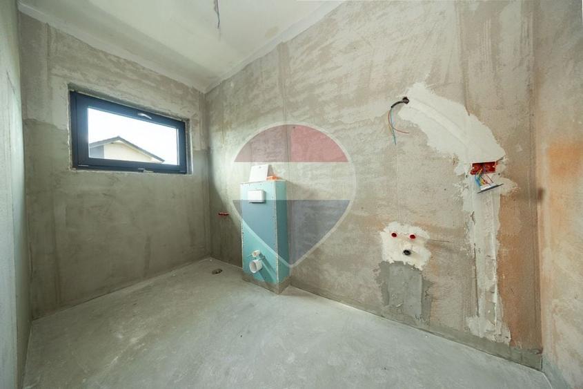 Casă individuală cu 4 camere cu Teren 630 Mp în Hărman