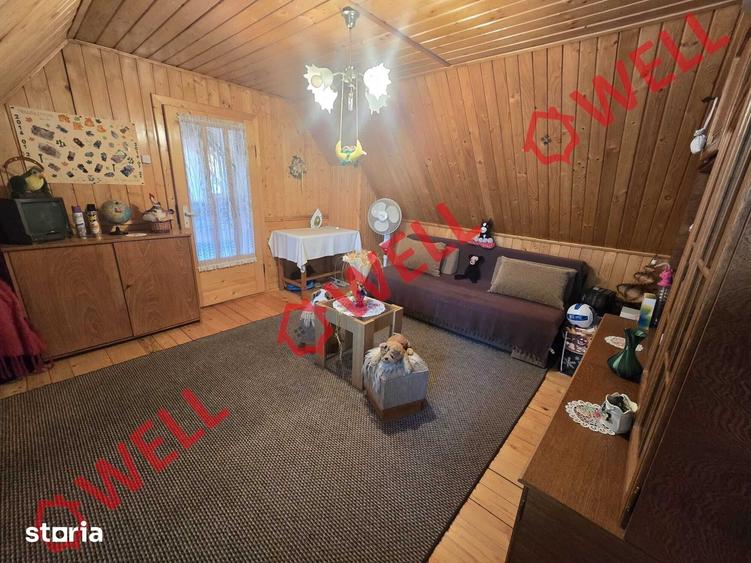 Casă cu 6 camere cu Teren 421 Mp în Central