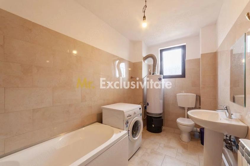 Casă cu Teren 4563 Mp în Bughea de Sus