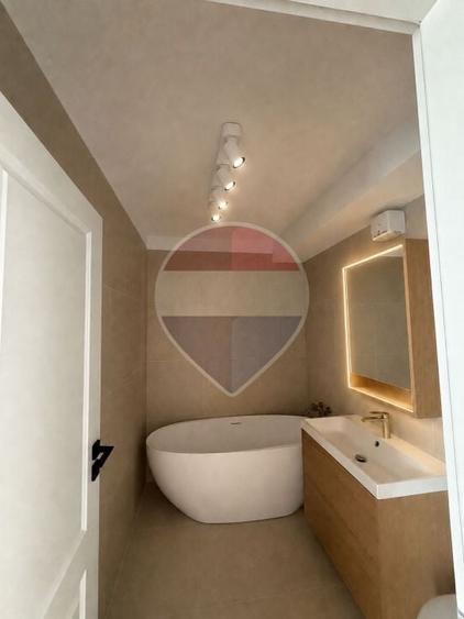 Apartament cu 3 camere decomandat, mobilat în Aviației