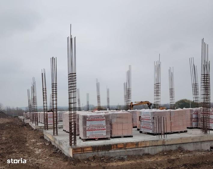 Casă cu 4 camere cu Teren 310 Mp în Chiajna
