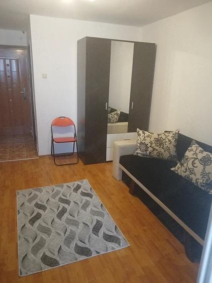 Garsonieră decomandată în Bartolomeu