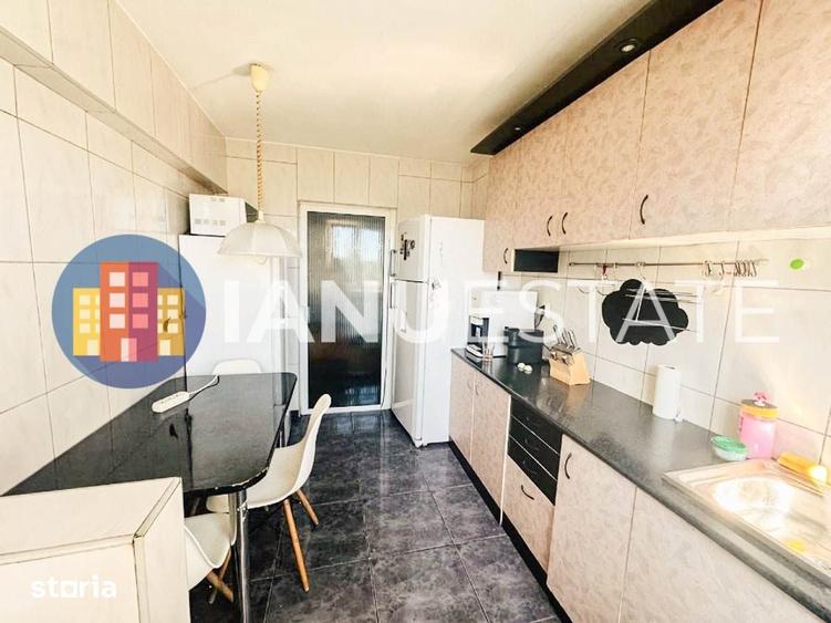 Apartament cu 3 camere decomandat în Titan
