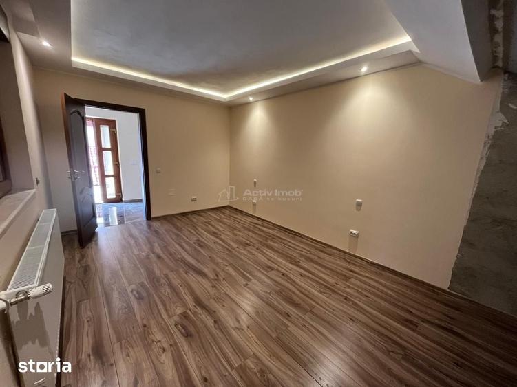 Casă cu 5 camere cu Teren 600 Mp în Central