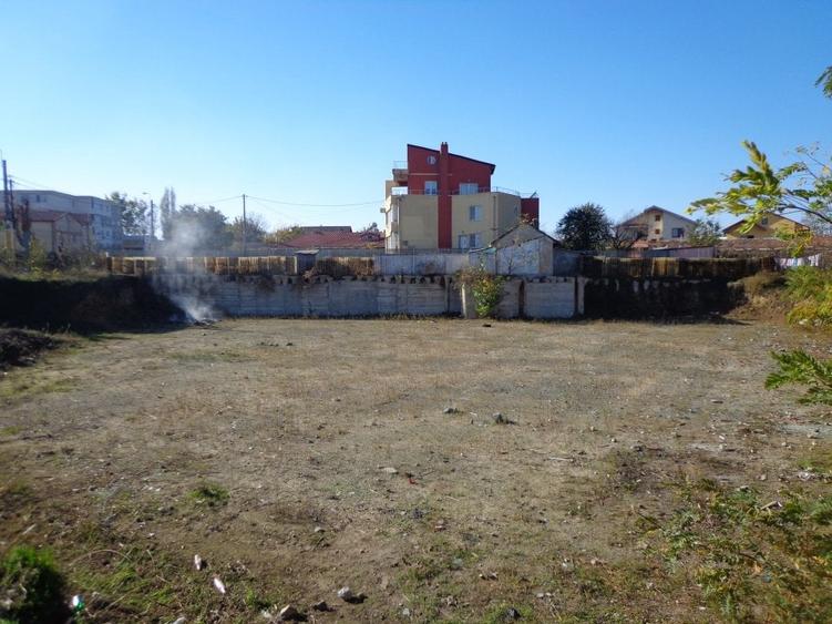 Teren Construcții intravilan de 2501 mp, în Brătianu