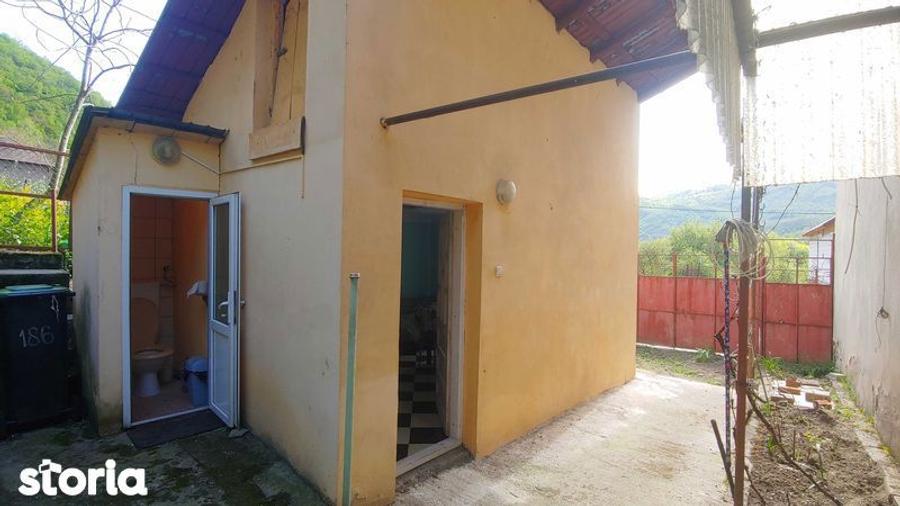 Casă cu 4 camere cu Teren 108 Mp în Topleț