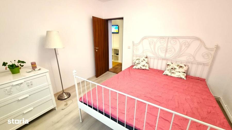 Apartament cu 3 camere în Malu Roșu