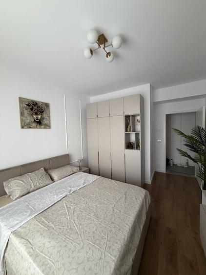Apartament cu 2 camere decomandat în Metalurgiei