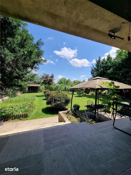 Casă cu 6 camere cu Teren 1659 Mp în Central