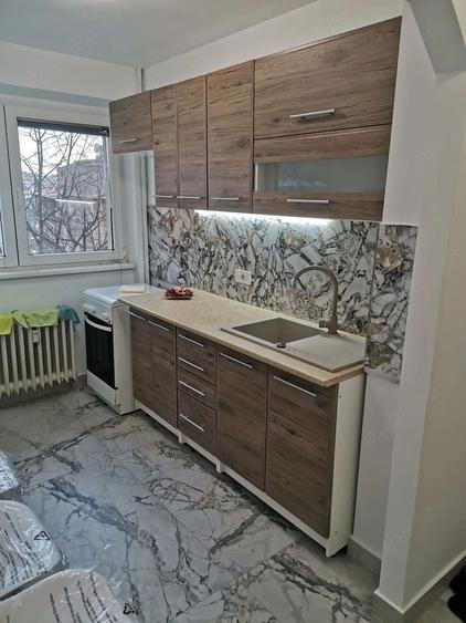 Apartament cu 2 camere semidecomandat, mobilat în Mihai Bravu