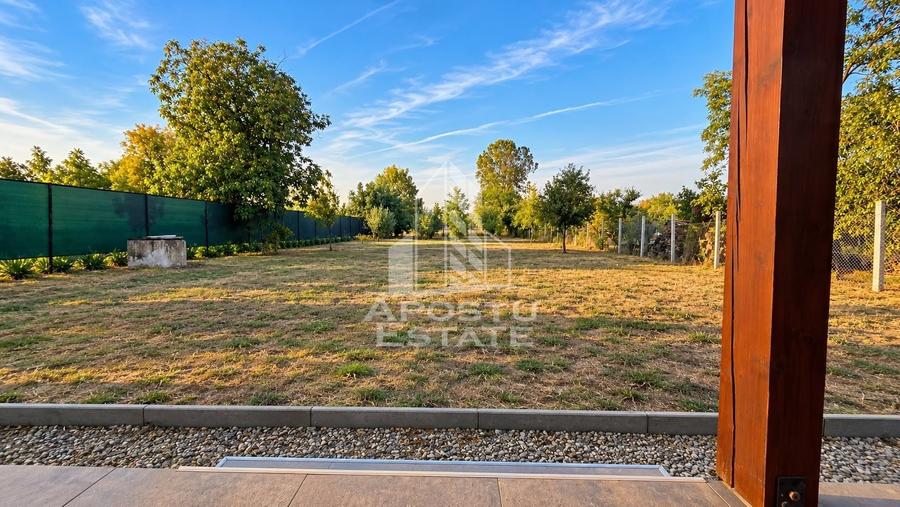 Casă individuală cu 4 camere cu Teren 1508 Mp în Berini