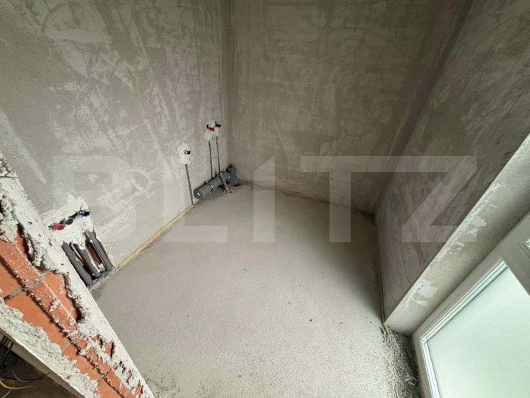 Duplex cu 4 camere cu Canalizare în Florești