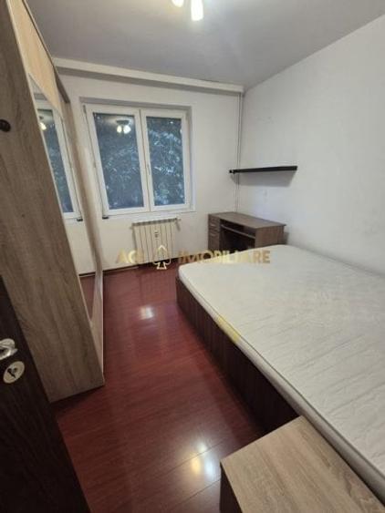Apartament cu 3 camere decomandat, mobilat în Rahova
