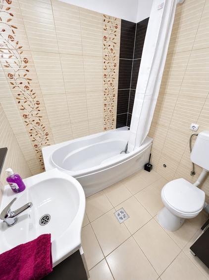 Apartament cu 2 camere în Cetate