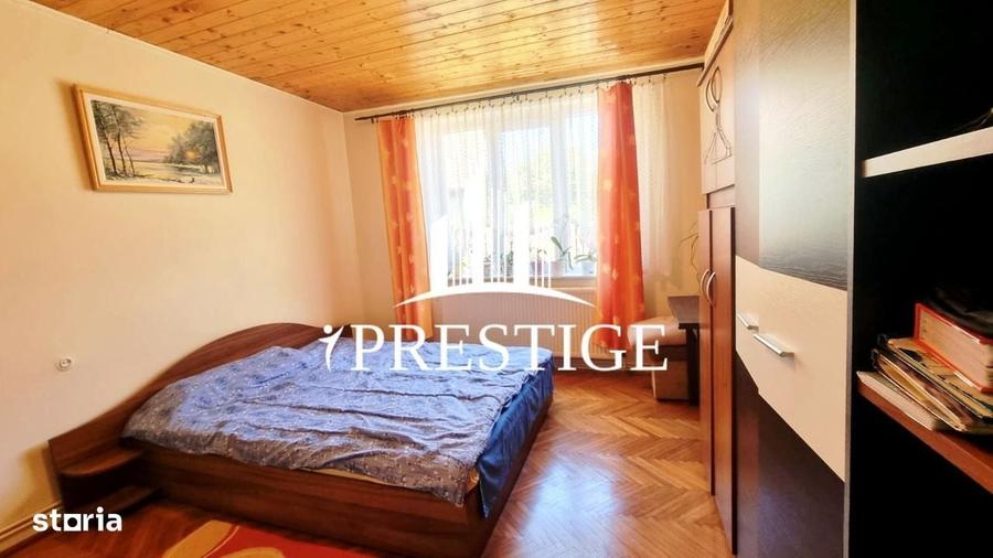 Casă cu 4 camere în Șura Mare