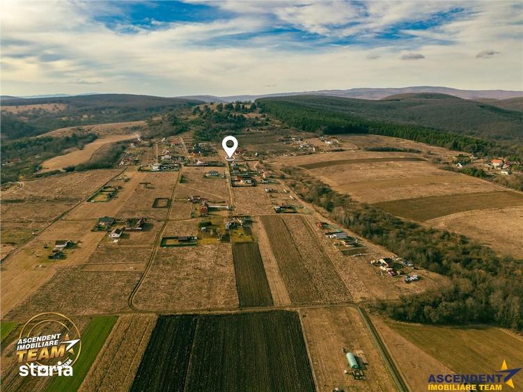 Teren de 1200 mp, în Ilieni
