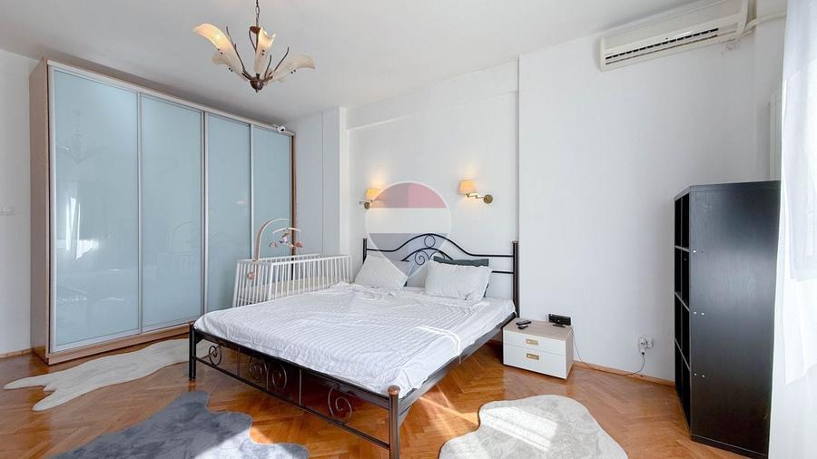 Apartament cu 3 camere decomandat, mobilat în Magheru