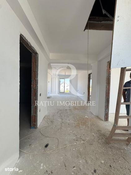Casă cu 6 camere cu Teren 480 Mp în Oncea