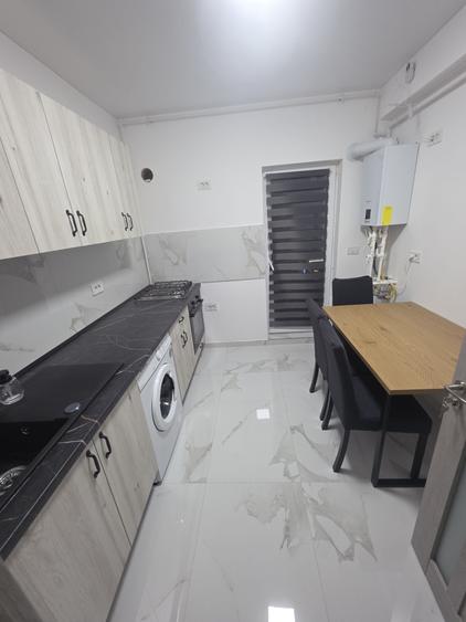 Inchiriez apartament,2 camere,bloc nou,crisul repede vis a vis de restaurantul TRATTORIA - 5