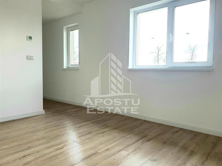 Casă cu 4 camere cu Teren 285 Mp în Chișoda