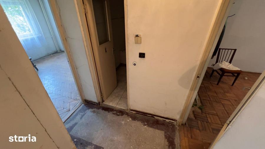 Apartament cu 2 camere decomandat în Petros