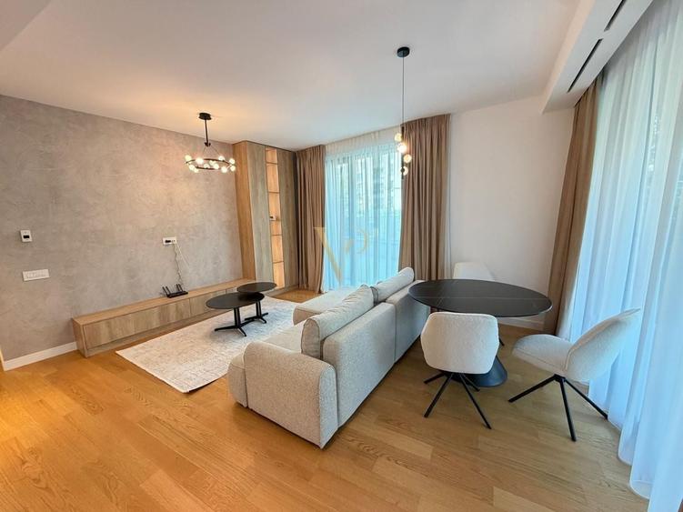 Apartament cu 3 camere decomandat, mobilat în Central
