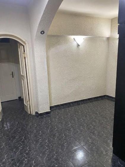 Apartament cu 3 camere decomandat în Tineretului
