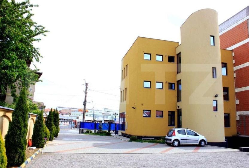 Spațiu comercial, de 405 mp, în Central
