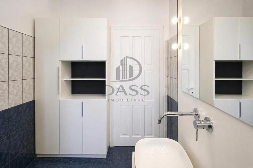 Apartament cu 4 camere decomandat, mobilat în Ștrand
