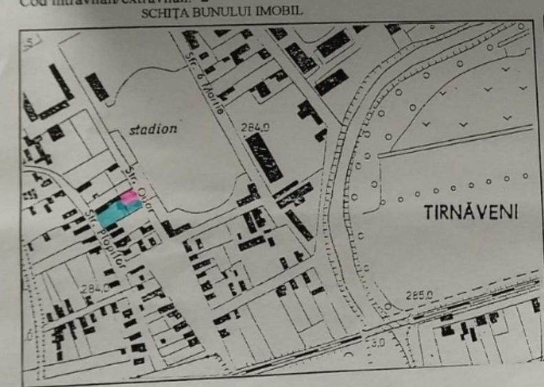Casă cu 3 camere semidecomandat în Central