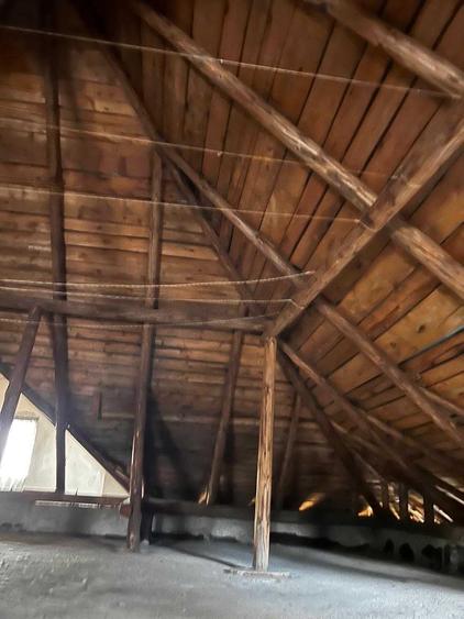 Casă cu 4 camere decomandat în Burdujeni