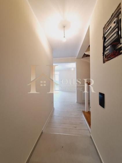 Duplex cu 4 camere cu Canalizare în Girocului