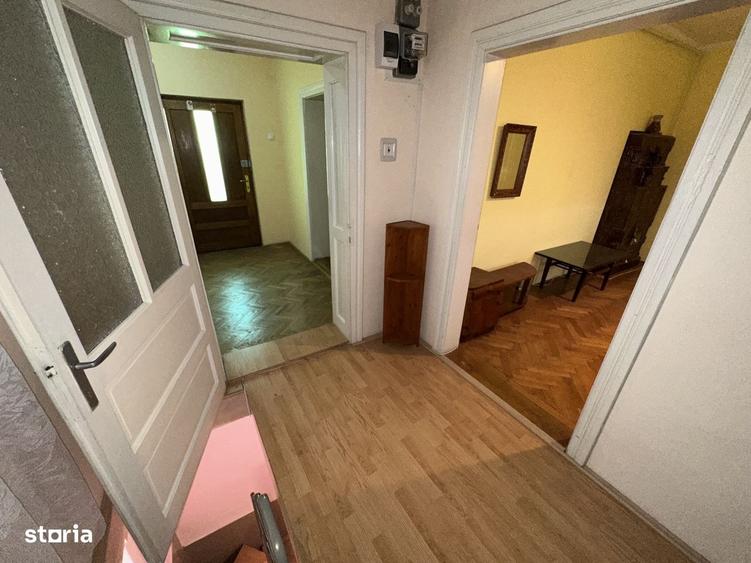 Casă cu 2 camere decomandat în Târnăveni