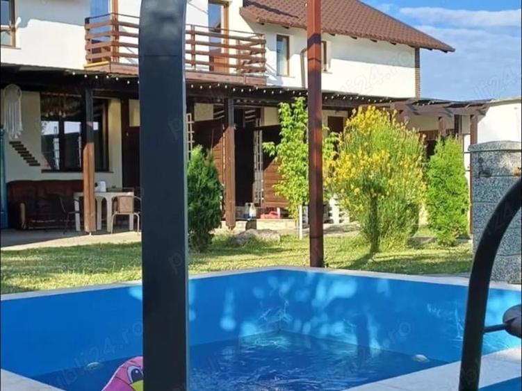 Duplex cu 2 camere cu Teren 11770 Mp în Fălticeni