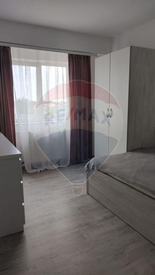 Apartament cu 3 camere decomandat, mobilat în Calea Aradului