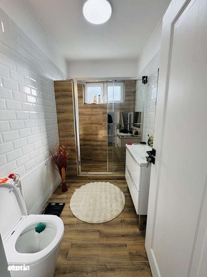 Casă cu 3 camere cu Teren 350 Mp în Central