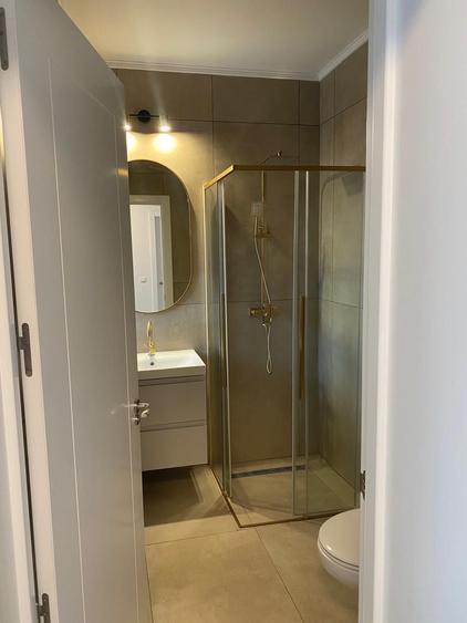 Casă cu 4 camere cu Teren 250 Mp în Central